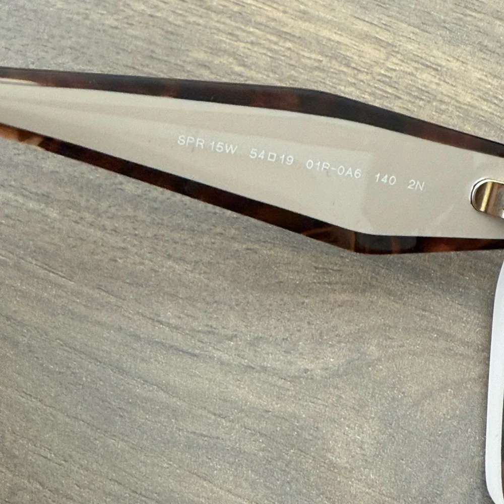 Prada chic tortoiseshell